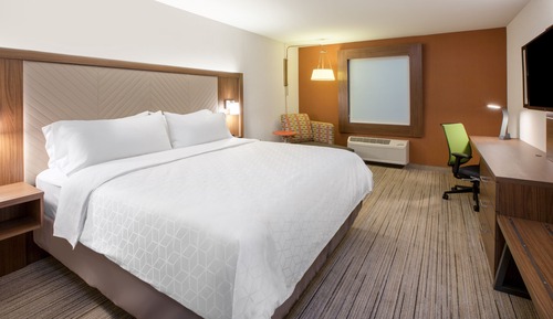 Standard Room, 1 King Bed (LEISURE)