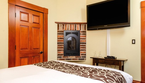 Standard Room, 1 Queen Bed, Non Smoking