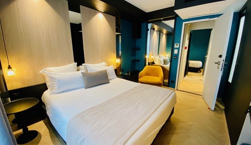 2 Connecting Rooms (3 pax)