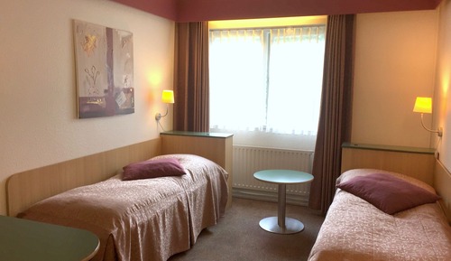 Small double or twin room