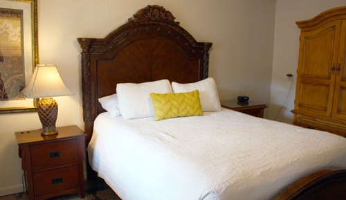 Standard Room, 1 Queen Bed