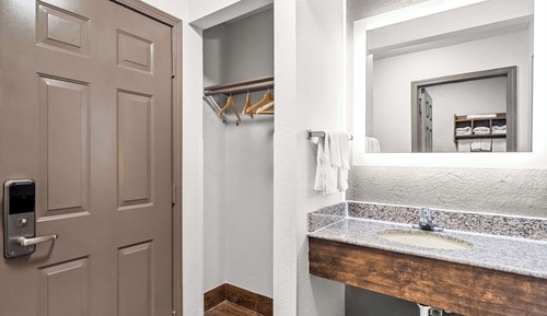 Standard Room, 2 Queen Beds, Non Smoking