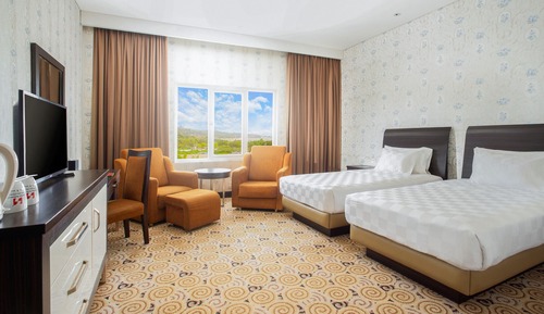 Grand Deluxe Twin Room 