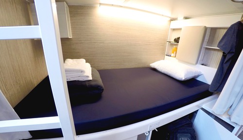 Shared Dormitory, Women only