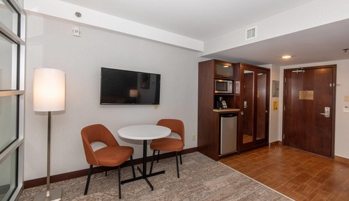 Suite, 2 Queen Beds, Non Smoking