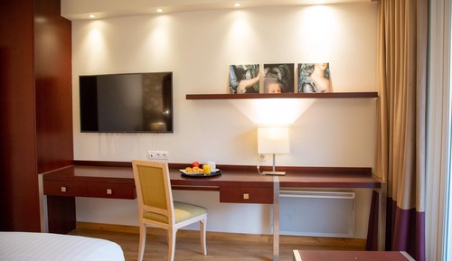 Standard Room, 1 King Bed with Sofa bed, Non Smoking