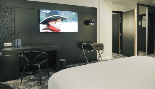 Suite, Multiple Beds