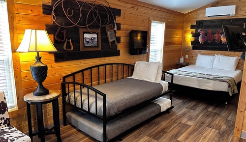 Family Cabin, Non Smoking, Jetted Tub