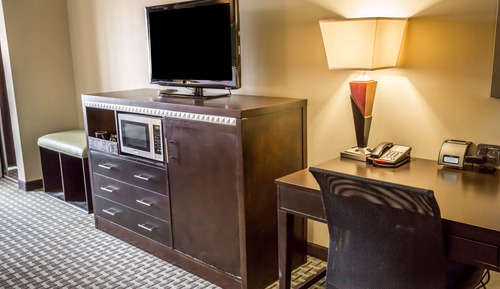 Suite, 1 King Bed, Non Smoking