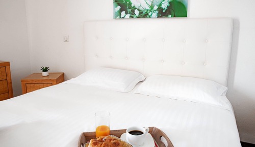 Room, 1 Queen Bed, Non Smoking (Upgrade)