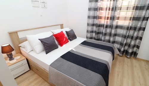 House (Three Bedroom Apartment with Terrace)