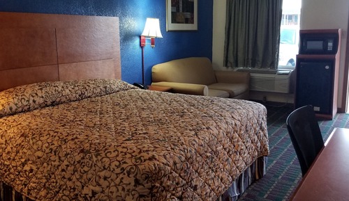 Standard Single Room, 1 King Bed, Non Smoking