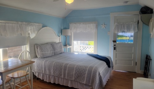 Standard Double Room, Pets Not Allowed (Cottage 04)