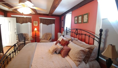 Classic Double Room, Pets Not Allowed (Suite 3)