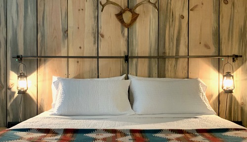 Deluxe King Kitchenette