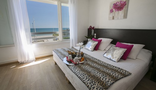 Superior Double Room, Ensuite, Sea View
