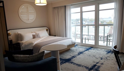 Room, 1 King Bed, City View, Corner