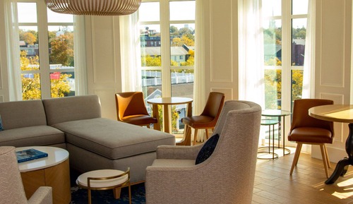 Penthouse, 1 King Bed, Marina View, Corner