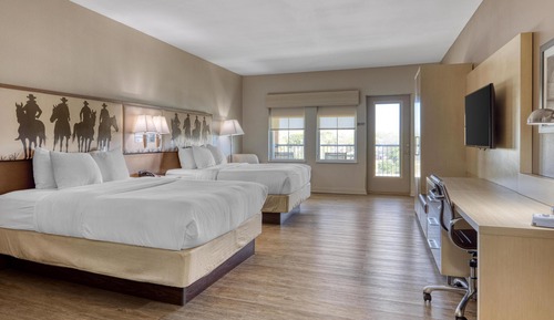Suite, 2 Queen Beds, Non Smoking, Balcony