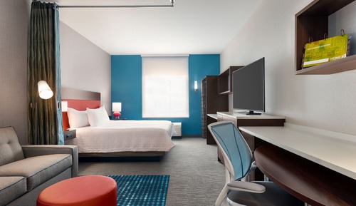 Deluxe Room, 1 King Bed, Accessible, Bathtub (Mobility & Hearing)