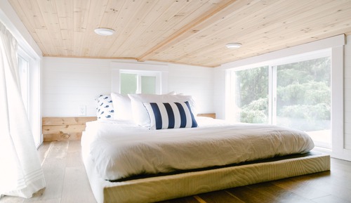 Design House, 1 Queen Bed with Sofa bed