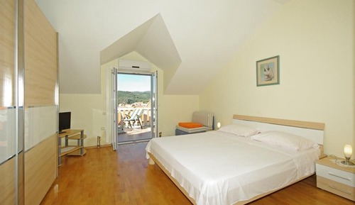 Studio (Standard Studio with Sea View)