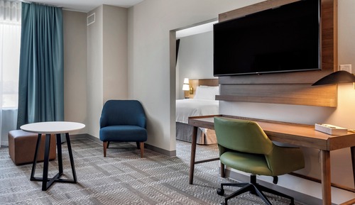 Suite, 1 Bedroom, Roll-in Shower, Kitchen (Roll-In Shower)