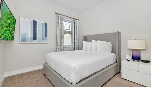 Luxury Condo, 3 Bedrooms, Patio