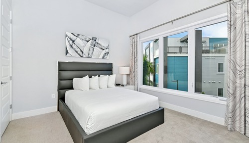 Luxury Condo, 5 Bedrooms, Pool Access (Two Story Deluxe)