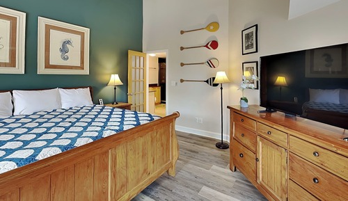 Condo (2 Bedrooms)