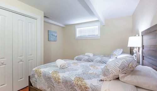 House (2 Bedrooms)