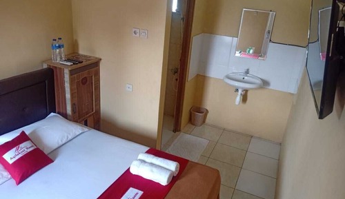 Standard Double Room, 1 Queen Bed