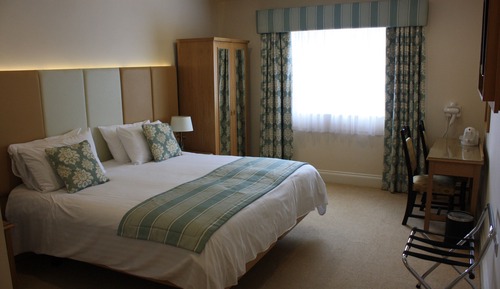 Deluxe Room, 1 King Bed, Accessible