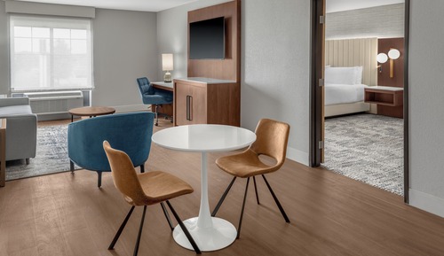 Suite, 1 King Bed