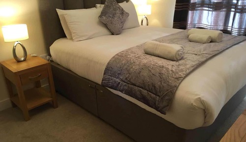 Business Apartment, 1 King Bed, Non Smoking