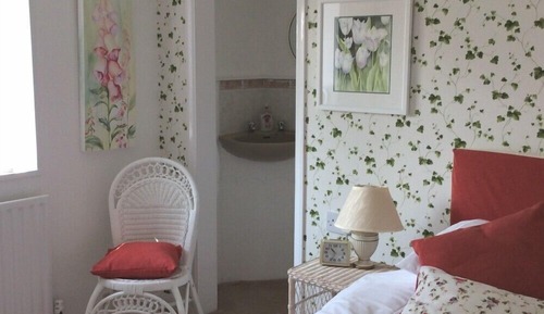 Single Room, Shared Bathroom