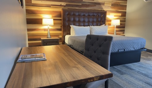 Junior Room, 1 King Bed, Patio