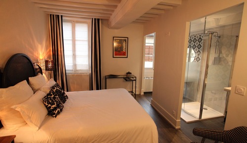 Double Room (Art Deco)