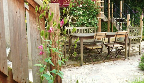 ROSIE THE GYPSY WAGON