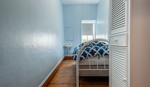 Room, 1 Twin Bed, Shared Bathroom (#5 Main Building)