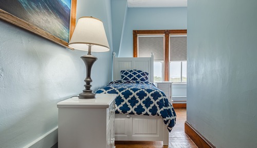 Room, 1 Twin Bed, Shared Bathroom (#6 Main Building)