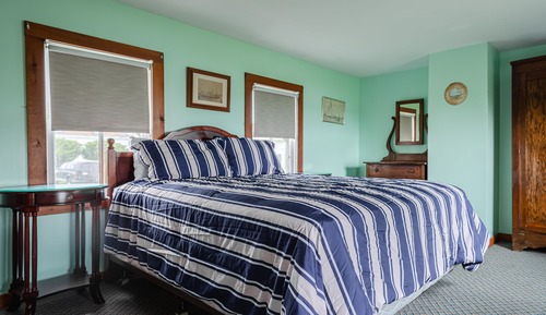 Room, 1 Queen Bed, Private Bathroom (#56 Annex Building)