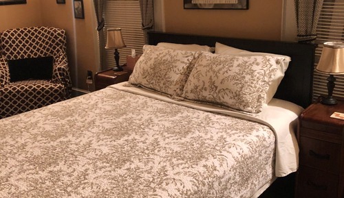 Double Room (Langston Hughes)