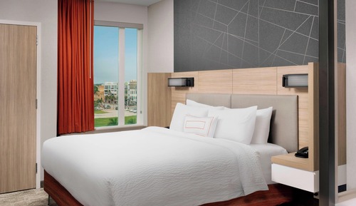 Suite, 1 King Bed
