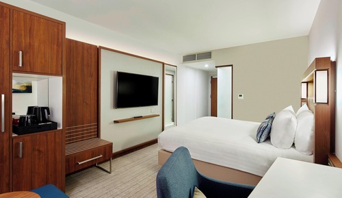 Standard Room, 1 King Bed