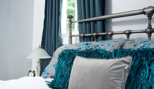 Traditional Room, 1 King Bed, Accessible (Main Land)