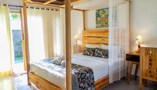 Double or Twin Room, Private Bathroom, Partial Ocean View