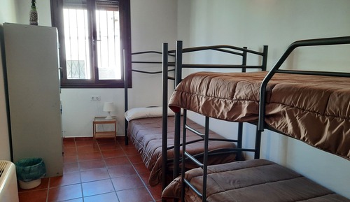 Economy Triple Room