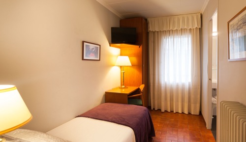 Standard Single Room