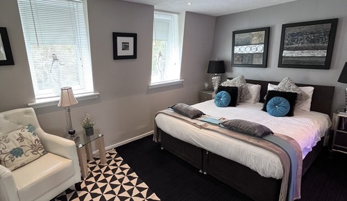 Luxury Penthouse, 2 Bedrooms (Apartment )